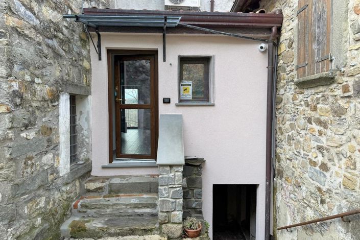 Image No.3-1 Bed Village House for sale