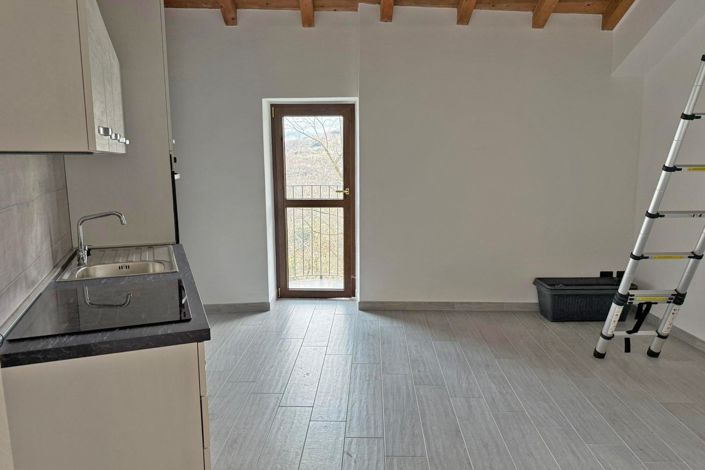 Image No.7-1 Bed Village House for sale