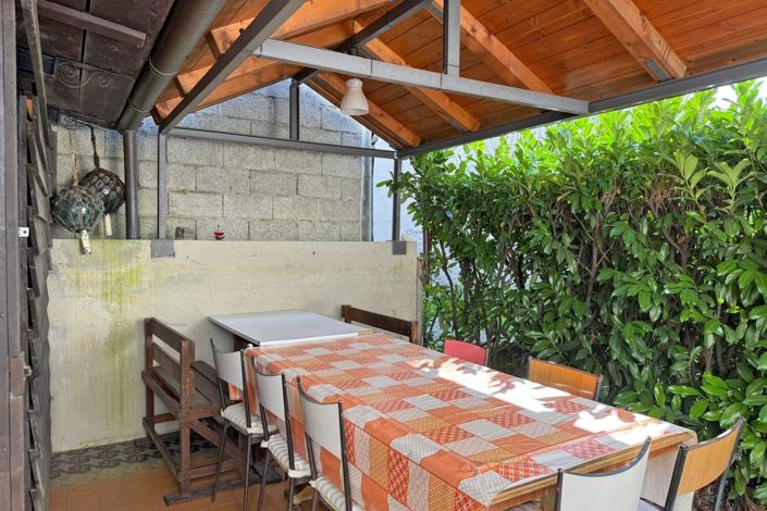 Image No.29-6 Bed Property for sale