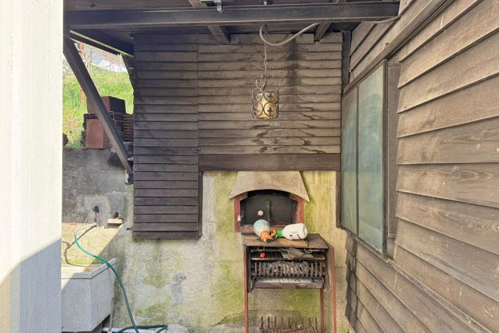 Image No.30-6 Bed Property for sale