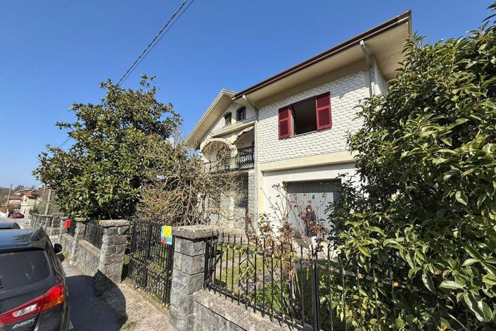 Image No.4-6 Bed Property for sale