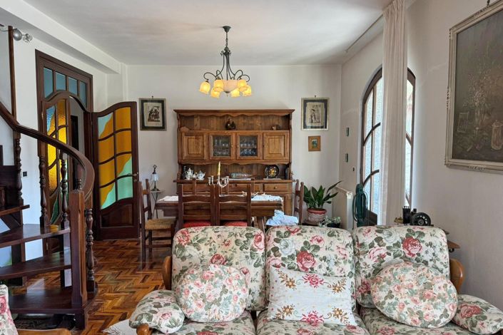 Image No.46-6 Bed Property for sale