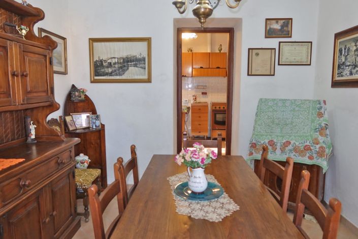 Image No.13-2 Bed Property for sale