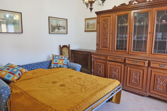 Image No.19-2 Bed Property for sale