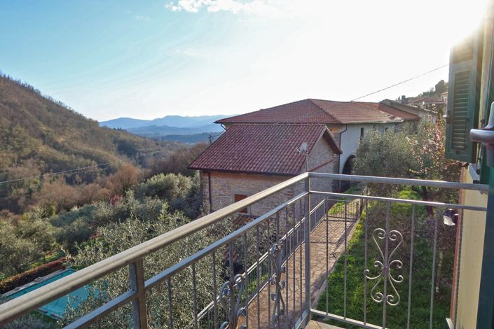 Image No.31-2 Bed Property for sale