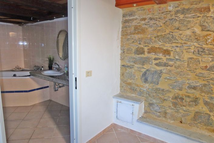 Image No.37-3 Bed Village House for sale