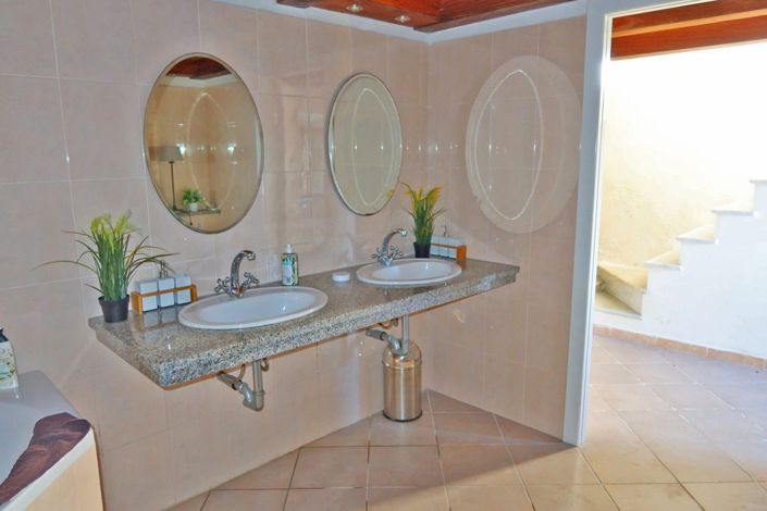 Image No.39-3 Bed Village House for sale