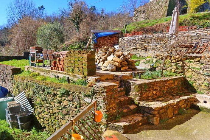 Image No.42-3 Bed Village House for sale