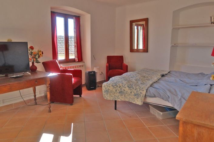 Image No.6-3 Bed Village House for sale