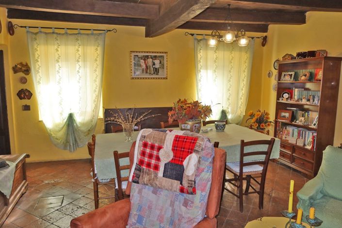 Image No.19-Propriété de 4 chambres à vendre à Fivizzano