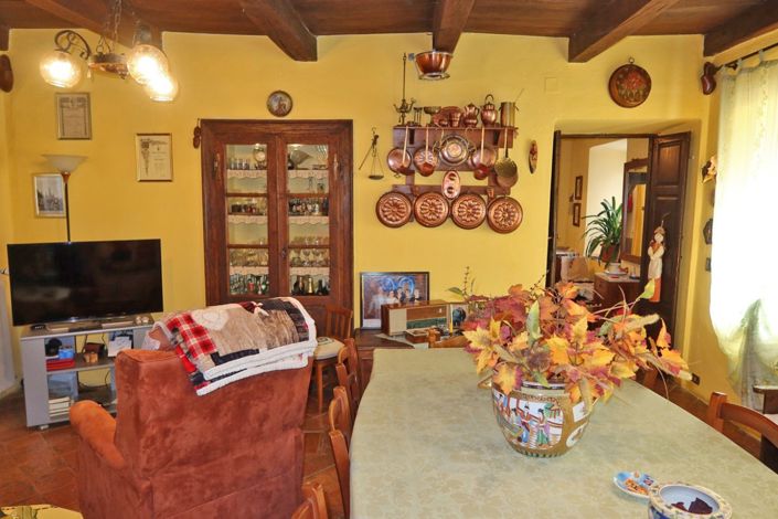 Image No.21-Propriété de 4 chambres à vendre à Fivizzano