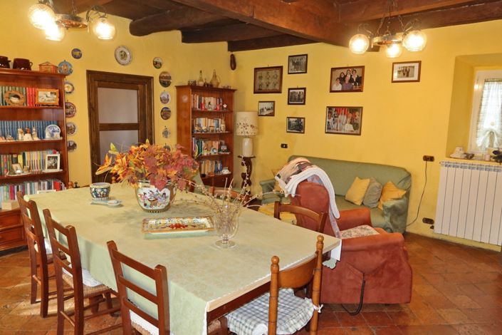 Image No.22-Propriété de 4 chambres à vendre à Fivizzano