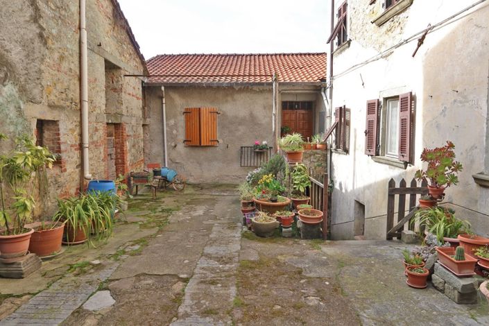 Image No.3-Propriété de 4 chambres à vendre à Fivizzano