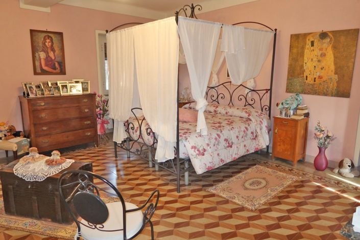 Image No.38-Propriété de 4 chambres à vendre à Fivizzano