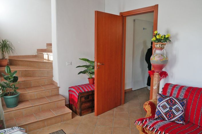 Image No.14-3 Bed Property for sale