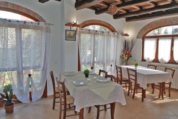 Image No.18-3 Bed Property for sale