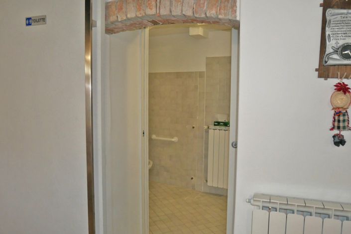 Image No.24-3 Bed Property for sale