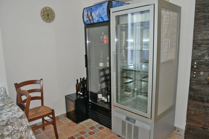 Image No.28-3 Bed Property for sale