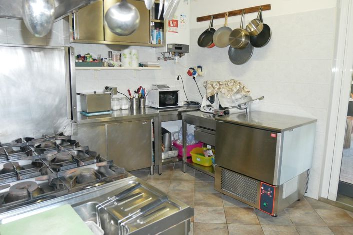 Image No.32-3 Bed Property for sale