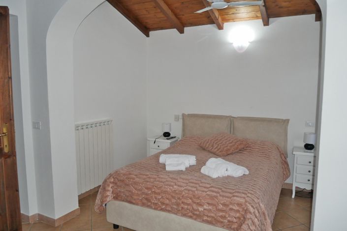 Image No.59-3 Bed Property for sale