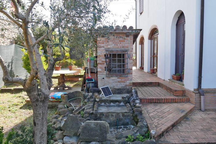 Image No.8-3 Bed Property for sale