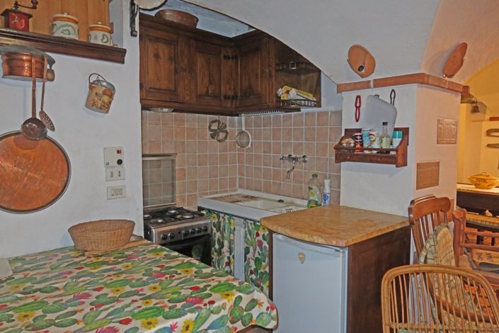 Image No.11-3 Bed Village House for sale