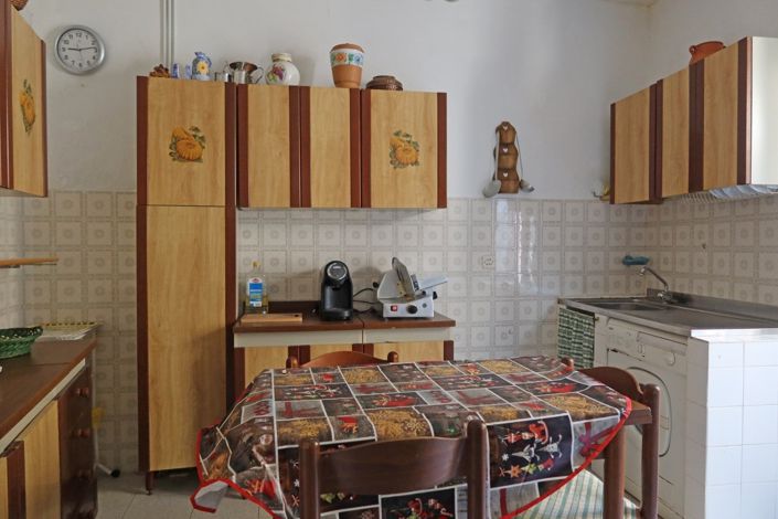 Image No.19-3 Bed Village House for sale