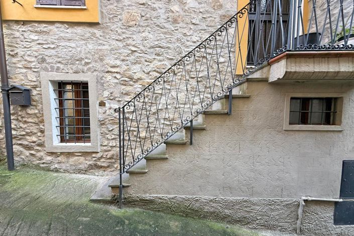 Image No.3-Maison de village de 3 chambres à vendre à Bagnone