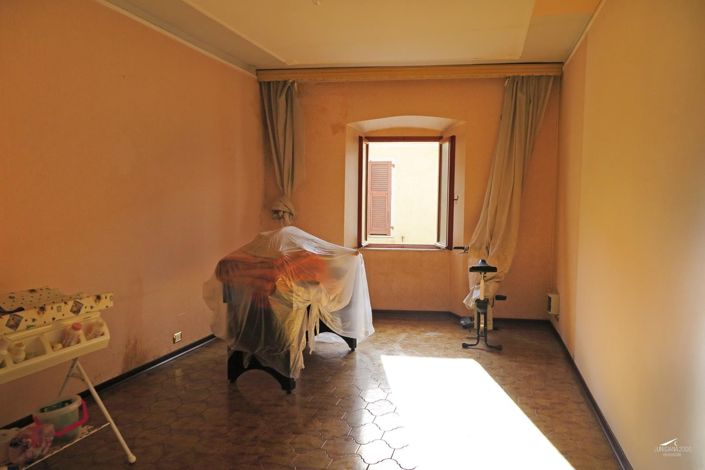 Image No.21-Propriété de 4 chambres à vendre à Licciana Nardi