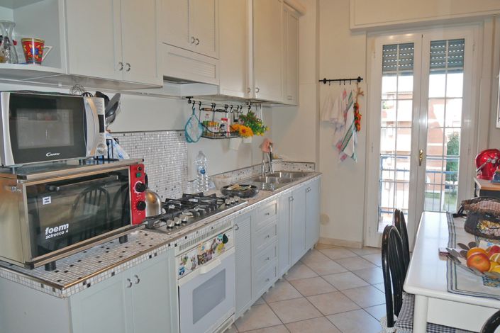 Image No.12-2 Bed Apartment for sale