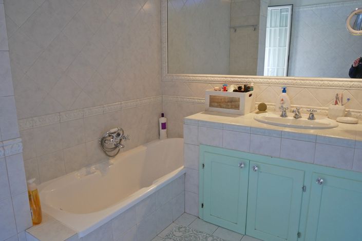 Image No.31-Appartement de 2 chambres à vendre à Carrara