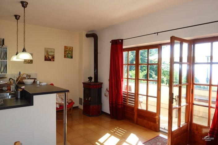 Image No.10-4 Bed Property for sale