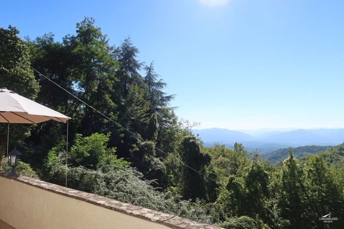 Image No.18-4 Bed Property for sale