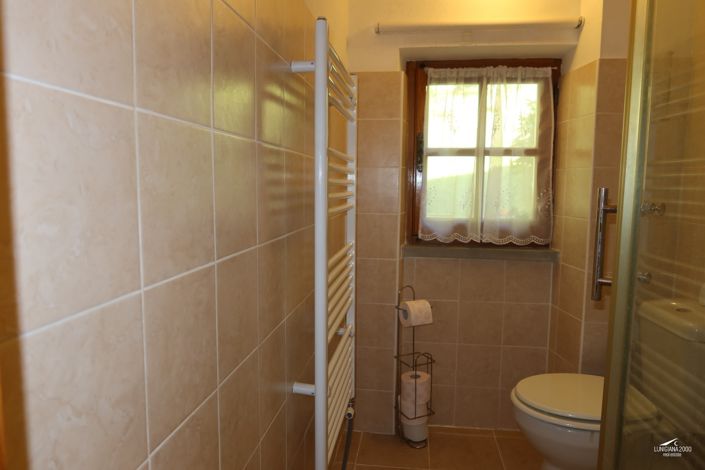 Image No.31-4 Bed Property for sale