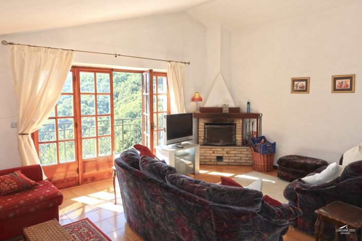 Image No.39-4 Bed Property for sale