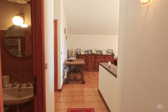 Image No.47-4 Bed Property for sale