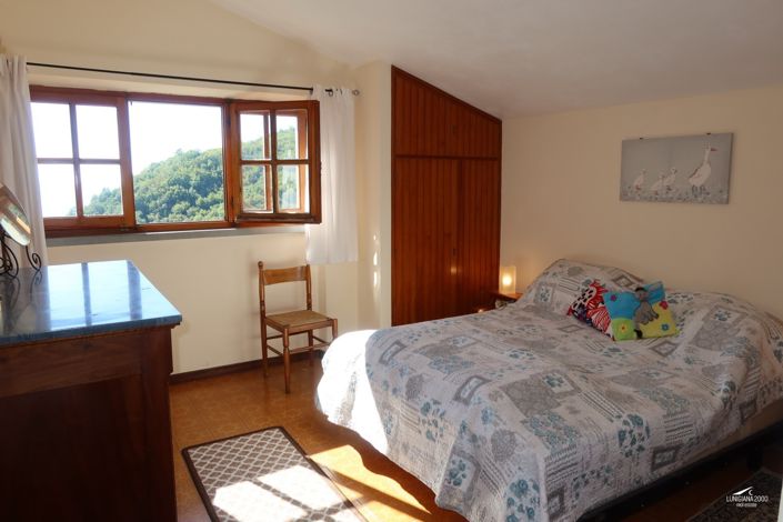 Image No.48-4 Bed Property for sale