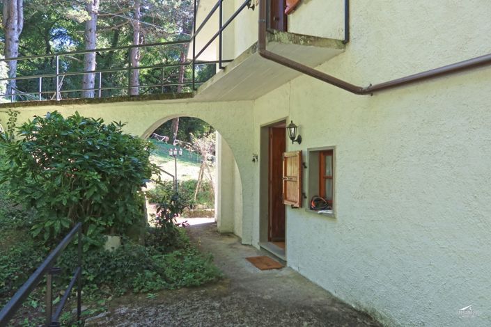 Image No.5-4 Bed Property for sale