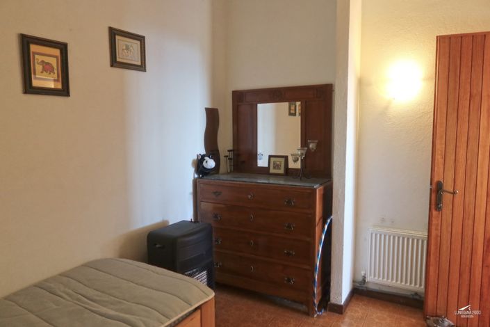 Image No.56-4 Bed Property for sale