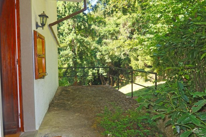 Image No.6-4 Bed Property for sale