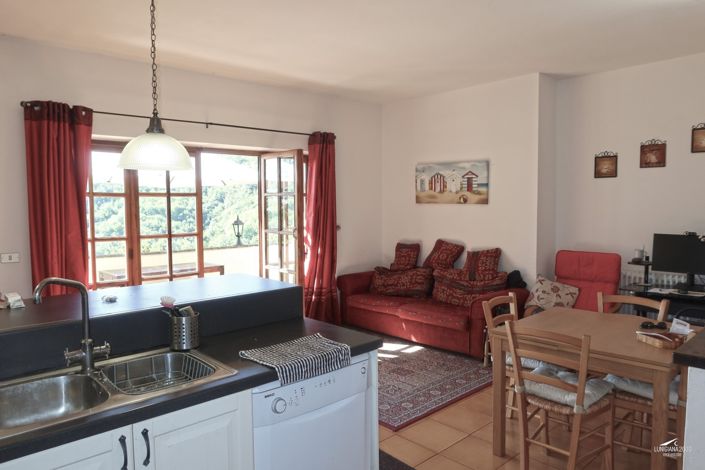 Image No.9-4 Bed Property for sale