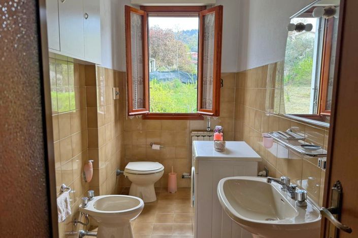 Image No.19-2 Bed Apartment for sale