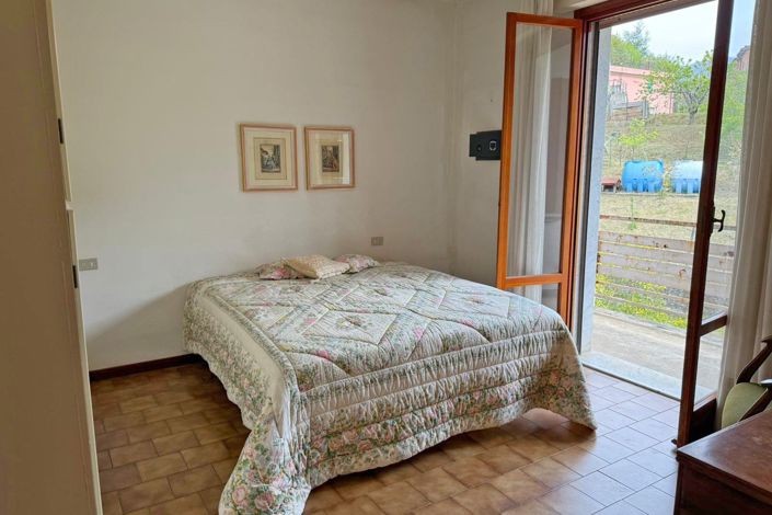 Image No.24-2 Bed Apartment for sale