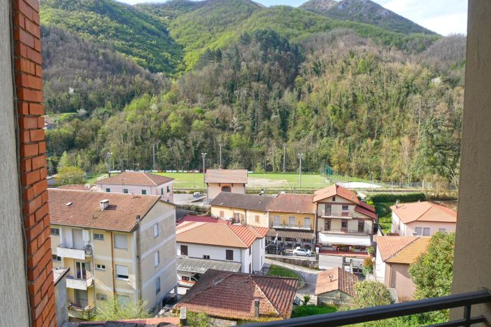 Image No.22-3 Bed Property for sale