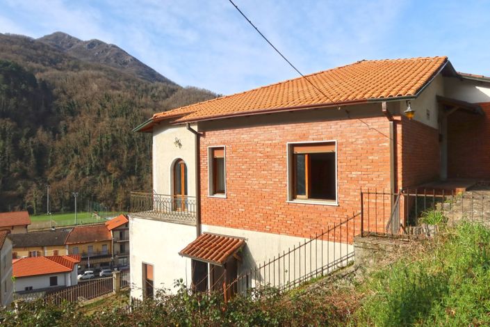 Image No.3-3 Bed Property for sale