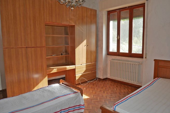 Image No.33-3 Bed Property for sale