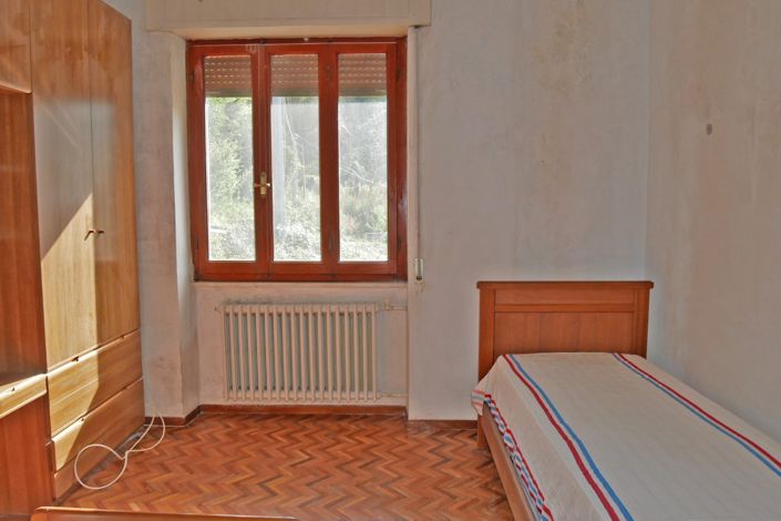 Image No.34-3 Bed Property for sale