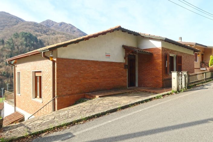 Image No.4-3 Bed Property for sale