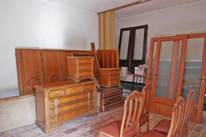 Image No.50-3 Bed Property for sale