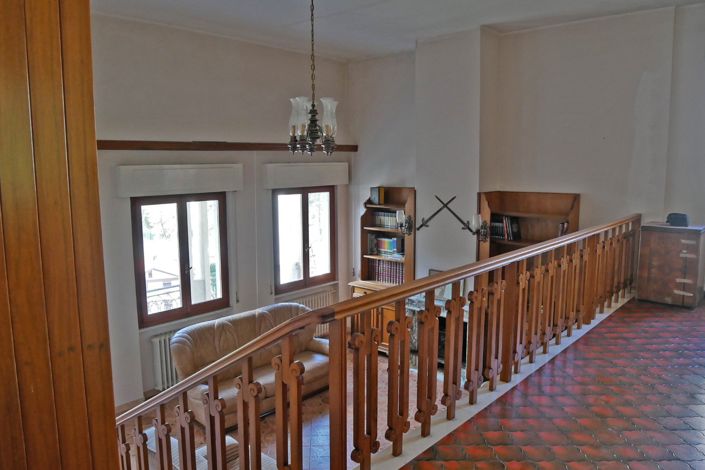 Image No.8-3 Bed Property for sale